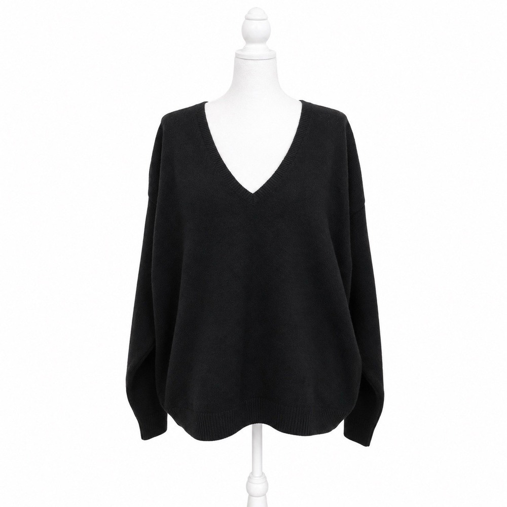 LOFT Black V-Neck Knit Sweater Women's Medium Long Sleeve Pullover